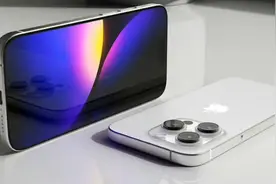 iPhone 15 Pro 超窄边框屏幕打破记录，尺寸更小更紧湊！