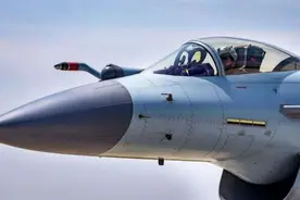 歼10C和F16对比如何？从细节和飞行员角度分析巴铁为何选择歼10C视频封面