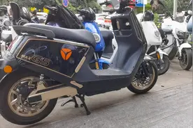 小伙花1万6买辆雅迪G5，72V43A锂电，续航100km，堪称雅迪最贵车视频封面