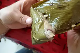突然想吃粽子，家里没有碱，烧把稻草泡碱水。视频封面