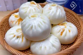 做茄子馅包子要不要杀水？教你正确做法，馅料鲜香滑嫩，全家爱吃视频封面