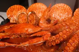 韩国小姐姐制作辣味海鲜视频封面