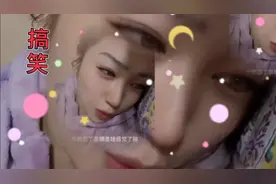 亲吻，是先张嘴？还是先伸舌头呀！