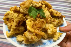 75岁农村大叔教你炸肉正确做法！外酥里嫩，肥而不腻，做法特简单视频封面