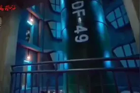 中国军力震撼展示:外网友:解放军这震撼火力外星人也扛不住！视频封面