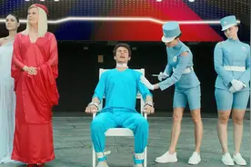 只剩女人的未来世界④种子男人游览女儿国，冒牌身份暴露遭审判视频封面