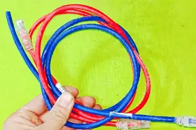 废旧网线卖废品不值钱，教你这样接在插座里，当电线来用太方便了视频封面