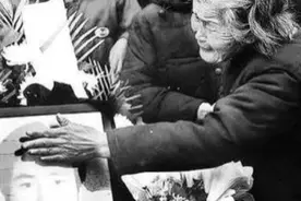 2003年孙志刚用生命取消暂住证，改居住证已20周年#国内视频封面