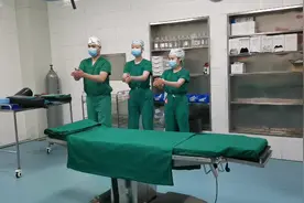 揭秘神圣的手术室护士上手术台的准备工作视频封面
