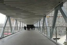 宁波地铁2号线三官堂站换乘5号线,要走一段路,天桥开通确实方便视频封面