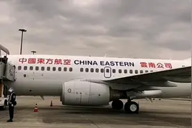 家属弟弟对姐姐的思念，  叙述故事，  感人泪目视频封面