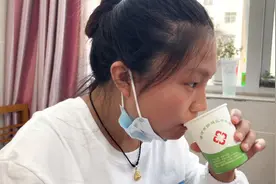 待产就剩下仨月，巍巍做糖耐被医生说了好久，不运动导致羊水太少视频封面