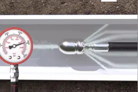 来看看外国人疏通下水道的专用工具高压水老鼠吧视频封面