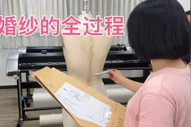 小娇娇回厦门了，第一时间来看同事，大家都在忙碌中视频封面