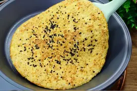 金针菇别只煮火锅，加1勺燕麦摊成金针菇鸡蛋饼，减脂期早餐必备