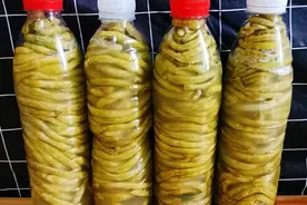 腌酸豆角这个方法太厉害了，只用水瓶子就能搞定，又酸又脆放不坏