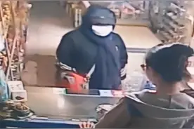 后续！吉林市买东西不给钱的老太太又来了，要东西不给就翻钱…视频封面