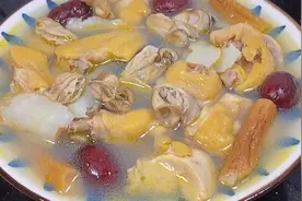 广东人最爱这道“生蚝煲鸡汤”，味道非常鲜美好喝，一大锅不够吃视频封面