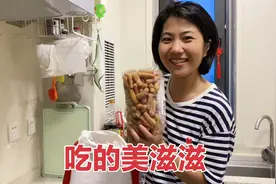 能干又节俭的山东姑娘，在租来的小家里简单过，晚饭一个人一个菜视频封面