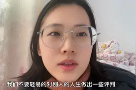 一个十几岁的年轻人，遭遇了什么，让他选择离开视频封面