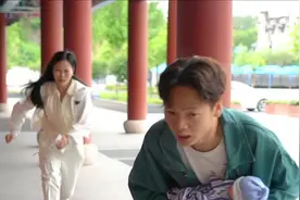 正义的美女，帮助农民工大哥抢回孩子，好人一生平安视频封面