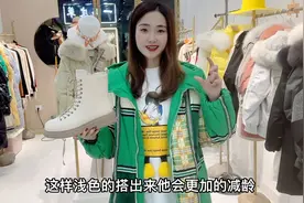 重工牛仔加绒小脚裤，搭配三款不同风格上衣，哪一款更时尚减龄呢