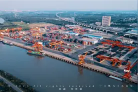 你知道合肥也有港口吗？航拍合肥港，三条高铁衔接，吞吐量省前三视频封面