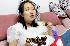 媳妇怀孕脚居然变大了，逛街只看不买，这女人真难伺候视频封面