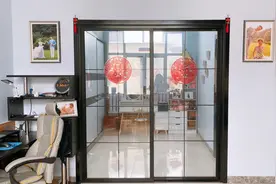 农村室内50平方的一间房被小夫妻改造为三间房，硬装软装共花两万