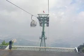 泰山索道票100一张，看看从南天门到中天门坐索道需要多长时间！视频封面