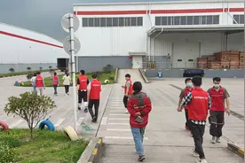 贵阳最大物流园，今天美食节活动，物少人稀视频封面