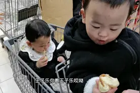 26岁的我能够拥有一对双胞胎，每天看着他们打打闹闹真的是幸福视频封面