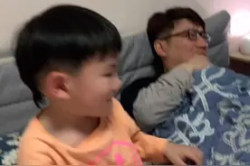 乐乐质问爸爸：干嘛去呀～都有谁呀～怎么不带我呢～嗯？