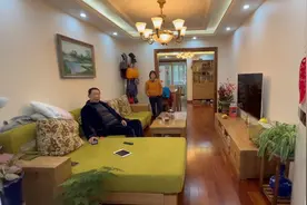 实拍隐藏在南京鼓楼医院旁精装25万左右的双南两居前后院子很抢眼视频封面