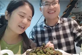 上海地铁早高峰谁坐过谁知道，今天被挤到直接晕倒，很久才缓过来视频封面