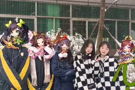 兄弟们，三位漂亮小姐姐终于来消息，他们那边下雪了视频封面