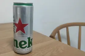 谁说同行是冤家？这款喜力啤酒就是雪花啤酒生产的视频封面