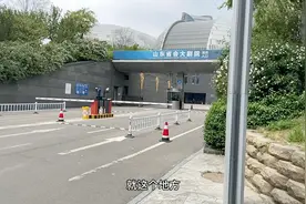 跑男明天来济南我先来山东省会大剧院演员入口带大家先来看下