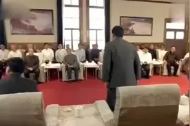 历史转折中的邓小平！改革开放总设计师！视频封面