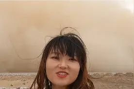 比亚迪唐dmi自驾青海，突遇百米高沙尘暴，车顶帐被掀翻，太恐怖视频封面