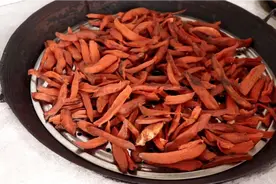 农村红薯吃不完，村姑这样晒红薯干很软，再也不用在外面买来吃了视频封面