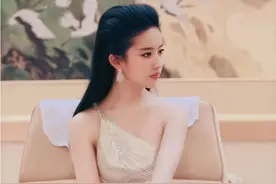 《古装剧第一美女》刘亦菲，1987年8月25日出生于湖北省武汉视频封面