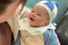跟大姨聊得好嗨呀视频封面