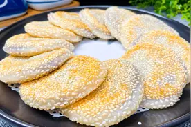7月要多吃绿豆，加1碗糯米粉，不发面不油炸，清凉解暑软糯香甜