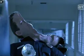 头部被打成两半还可以复原！