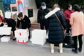 南充市政新区川北医学院，整个南充最好得医疗，旁边新楼盘七千多视频封面