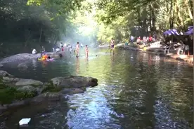 南郑区法镇水磨湾打卡网红地。夏天纳凉，戏水，拍摄的好地方。