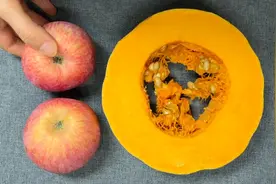 南瓜加苹果，教你从没吃过的做法，外面买不到酒店也没有，太香了视频封面