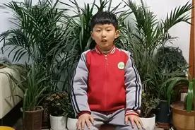 毛泽东《七律·托洛斯基返故居》视频封面