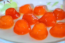 端午包粽子咸蛋黄不用买，在家1晚上就能腌好，个个晶莹剔透！
